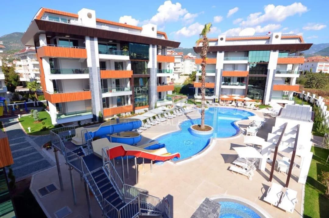 Alanya İkamete Uygun Aktiviteli Oba Life Garden Sitesinde Eşyalı 2+1 Daire