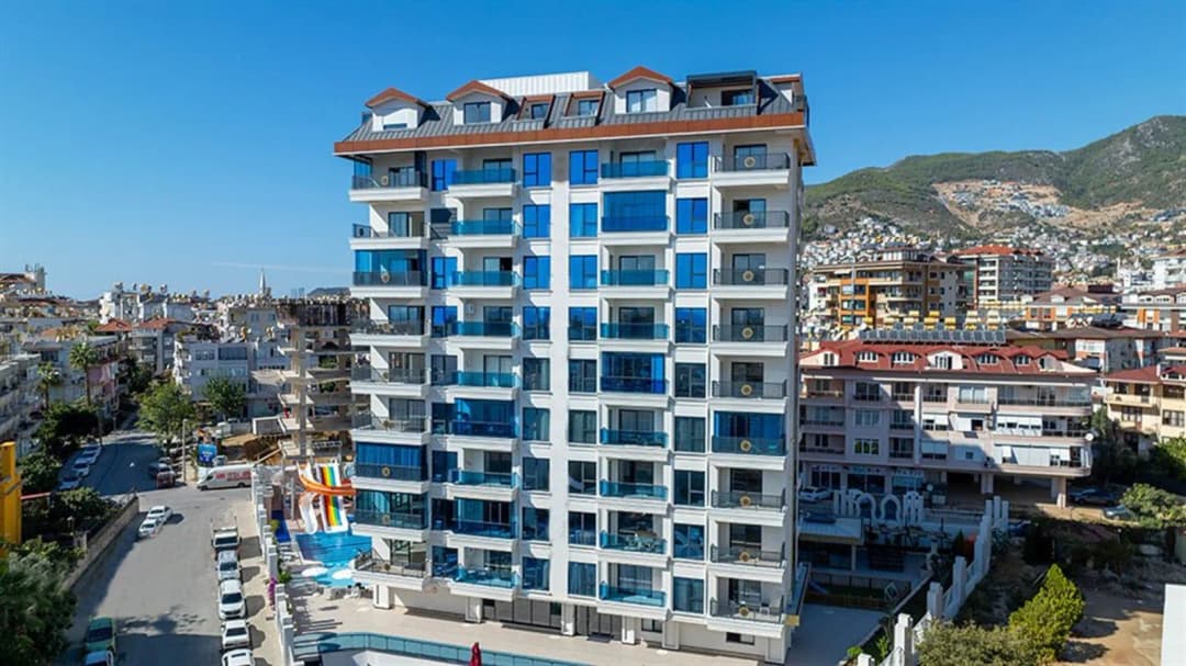 Alanya Merkez Denize 800 M Aktiviteli Yekta Royal Residencede 1+1 Daire