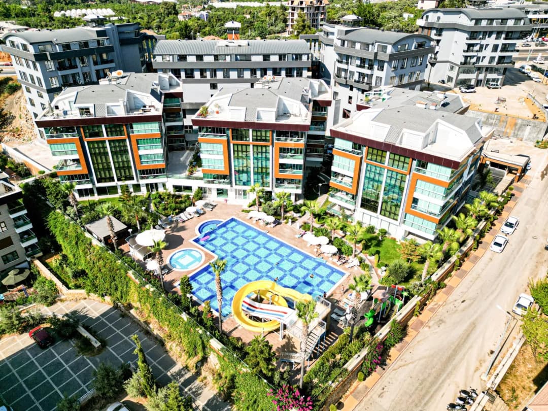 Alanya Oba'da Full Aktiviteli Denize Yakın Mm Star Sitesi'nde Full Eşyalı 2+1 Daire