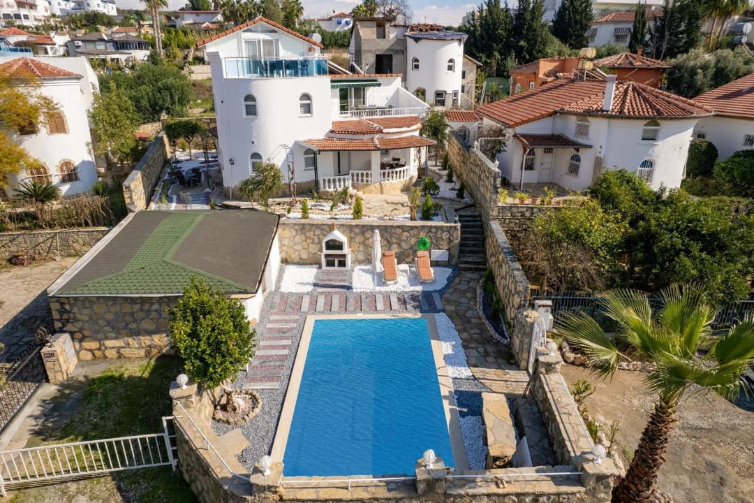 Türkler’de İkamete Uygun 4+2 Müstakil Villa – Özel Havuzlu, Full Eşyalı Ve Yatırım İçin İdeal