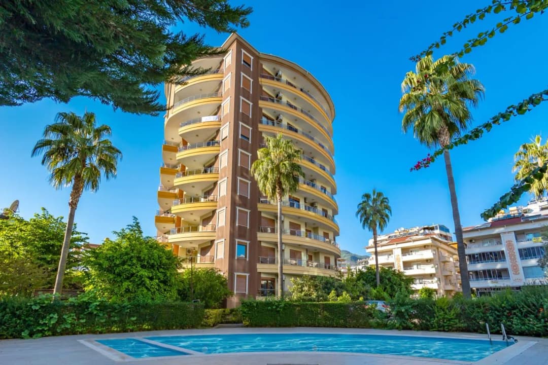 Alanya Kleopatra Denize 770 M Vatandaşlığa Uygun Eşyalı 4+1 Daire