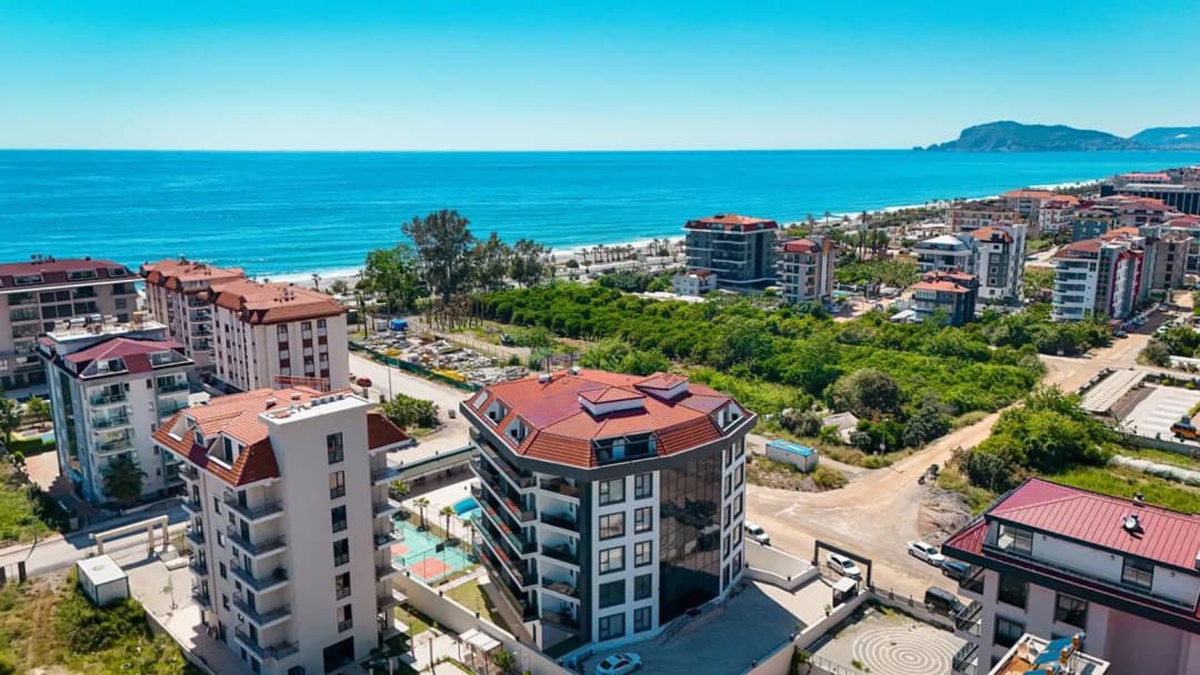 Alanya Kestel Calıfornıa Rezidans’ta Denize 50 M² Mesafede Deniz Manzaralı 2+1 Eşyalı Daire