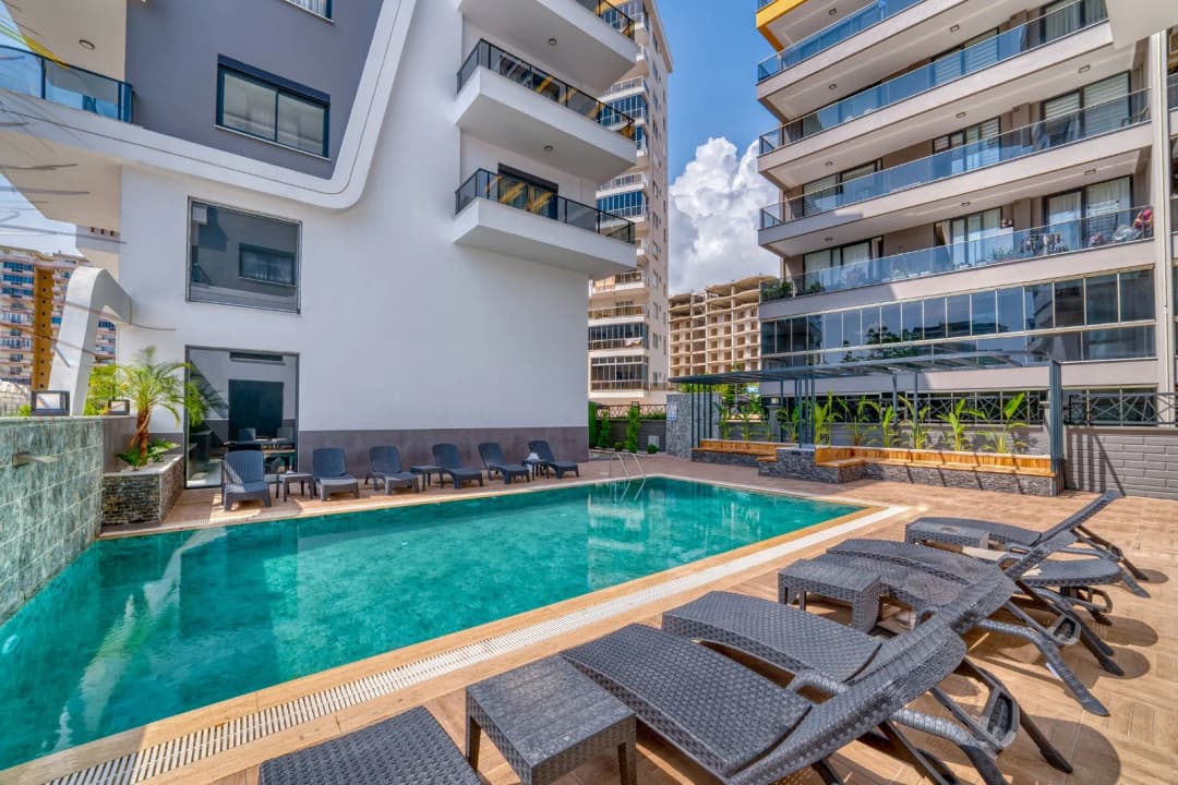 Mahmutlar Aktiviteli Gloria Twin Residencede Deniz Manzaralı Eşyalı 2+1 Daire