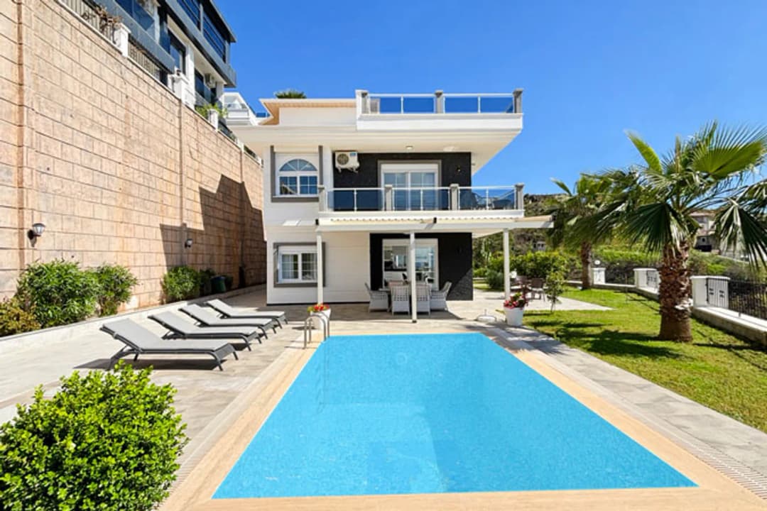 Kargıcak Alanya Deniz Manzaralı 4+1 Lüks Villa | Satılık Tam Eşyalı Müstakil Havuzlu Vatandaşlığa Uygun