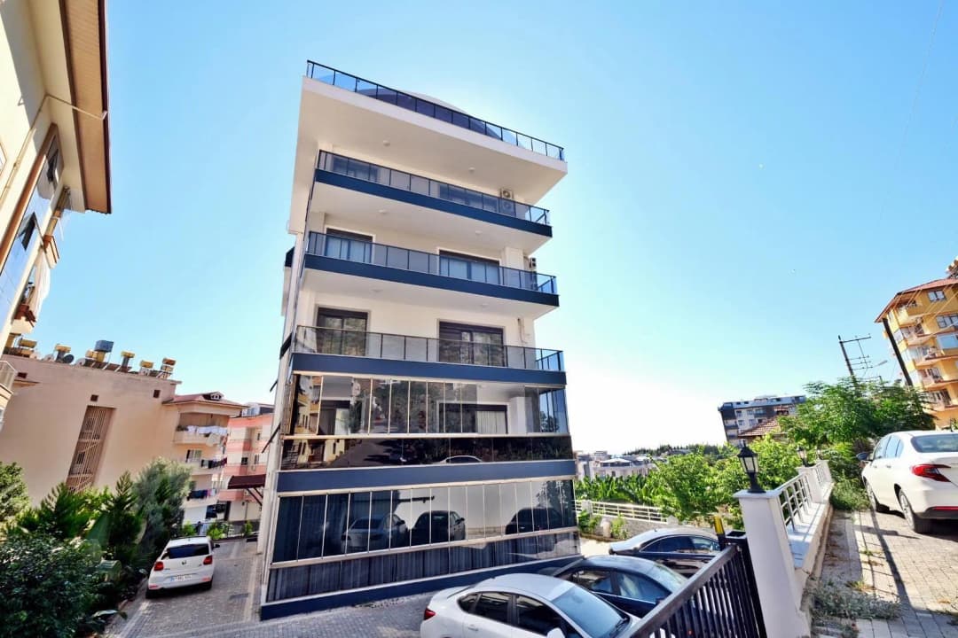 Alanya Merkez Satılık 4+1 Dubleks Daire | 190 M² Deniz Manzaralı, Ayrı Mutfak, Havuzlu Site