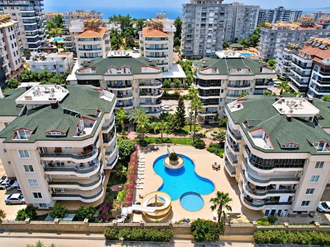 Alanya Oba Flower Garden 1’de Denize 400 M Satılık 2+1 Daire
