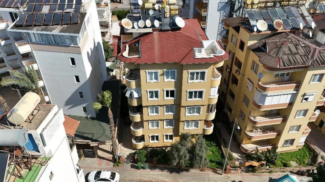 Alanya Merkez’de Kleopatra’da Saunalı Full Eşyalı 3+1 Dubleks Daire